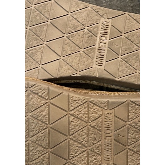 Minnetonka Suede Boots Faux Fur Lined Winter Warm Comfy Brown Size 7 - Picture 6 of 6